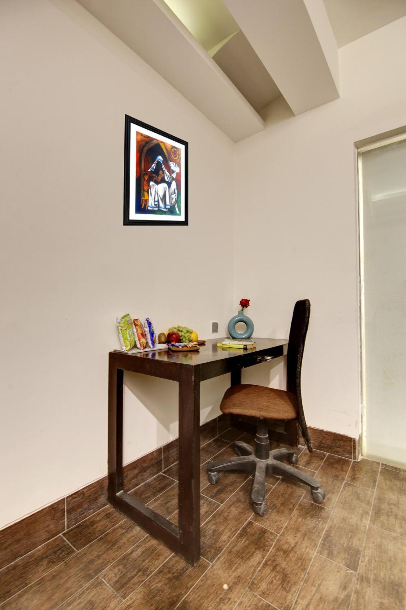 Hotel Good Times Near Ganga Ram Hospital And Karol Bagh Metro 德里 外观 照片