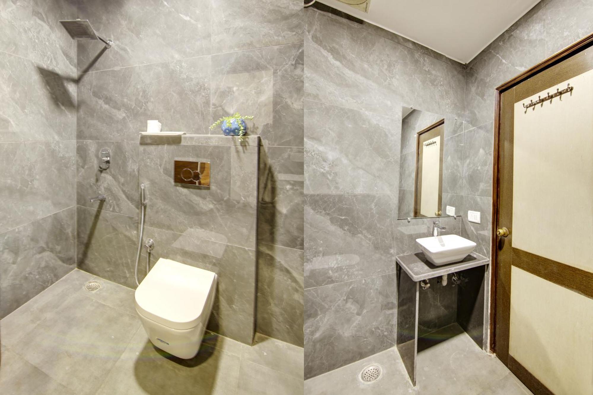 Hotel Good Times Near Ganga Ram Hospital And Karol Bagh Metro 德里 外观 照片