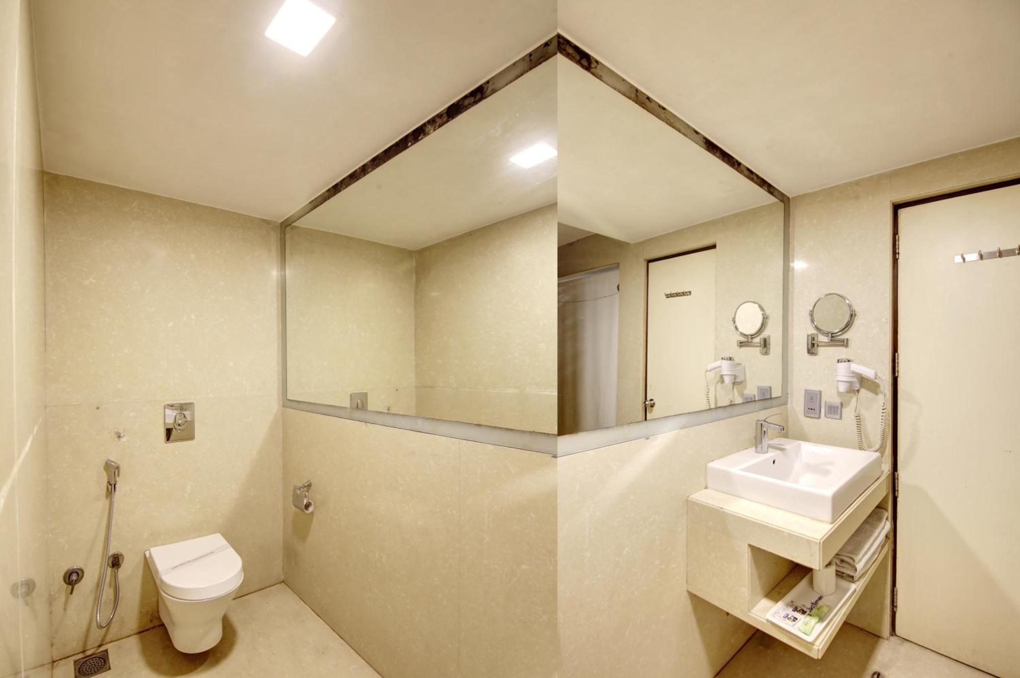 Hotel Good Times Near Ganga Ram Hospital And Karol Bagh Metro 德里 外观 照片